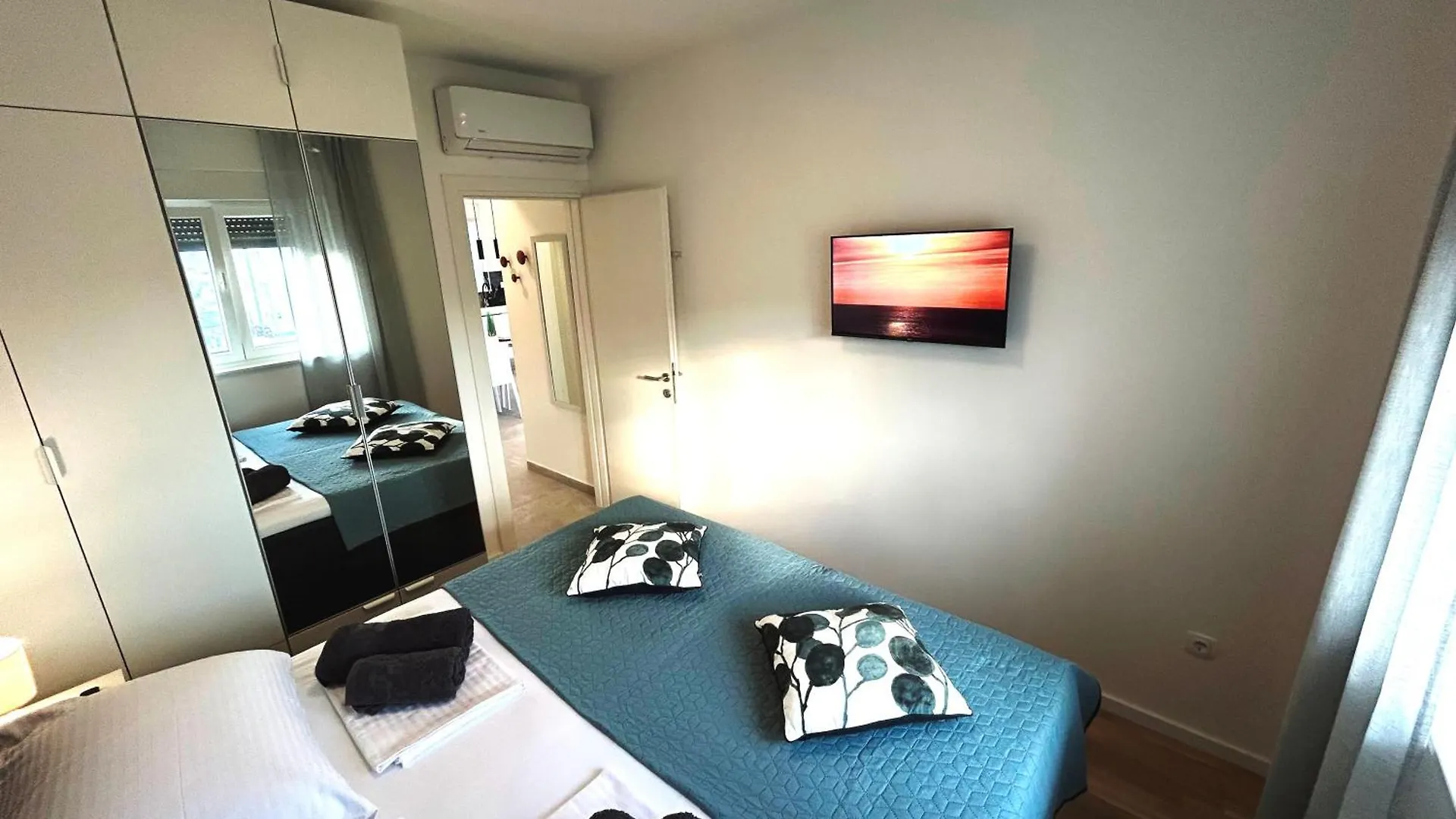 Apartments Town 2 特罗吉尔